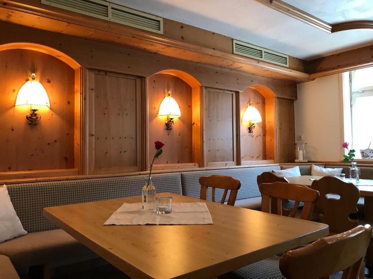 Hotel Hohe Schule Bad Ueberkingen Экстерьер фото
