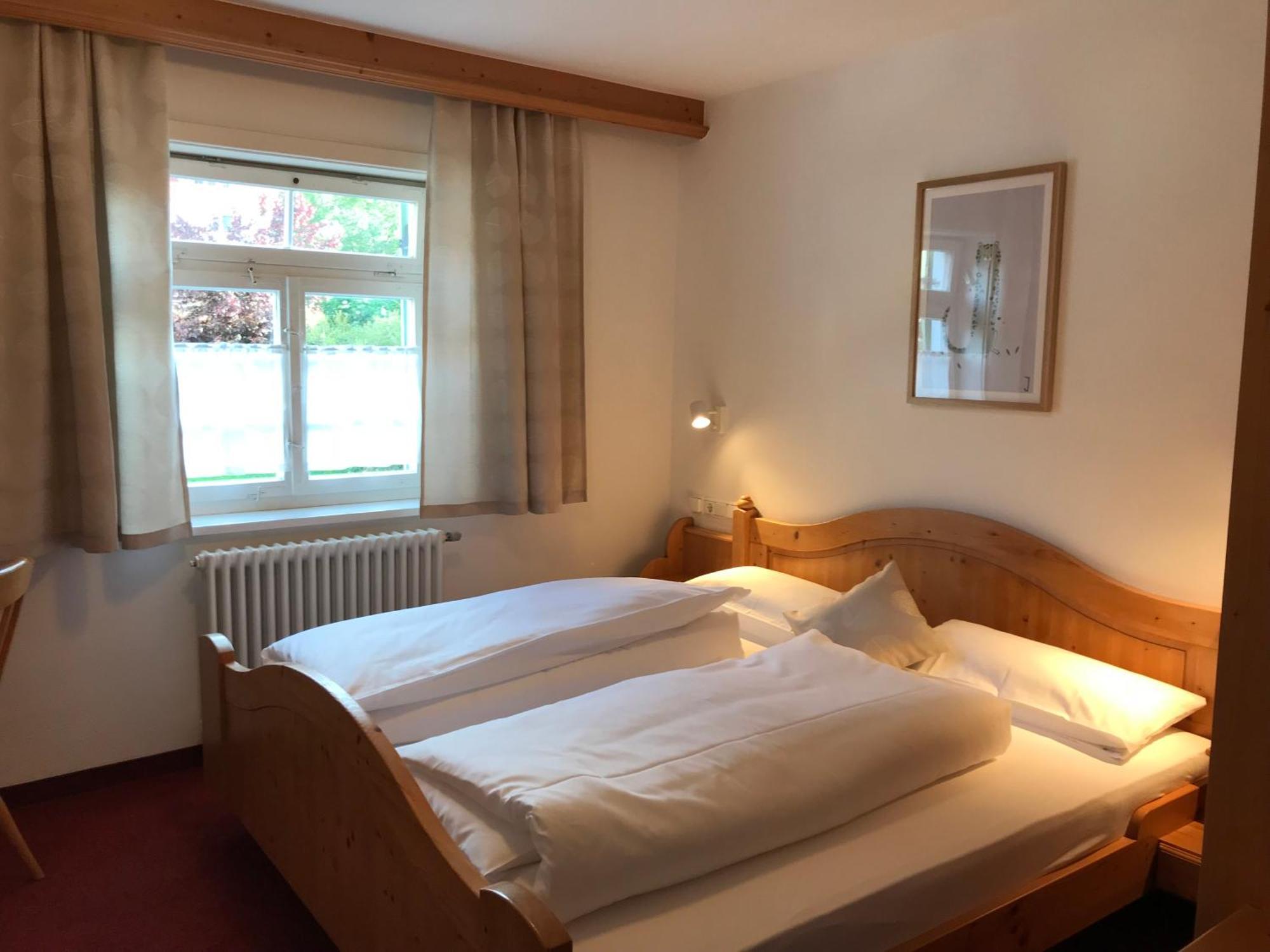 Hotel Hohe Schule Bad Ueberkingen Номер фото